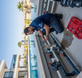 Havuzum Su Kaybediyor! Gaziantep’te Havuz Kaçağı Nasıl Anlaşılır? (3 Dakikalık Kova Testi Rehberi – 2026)